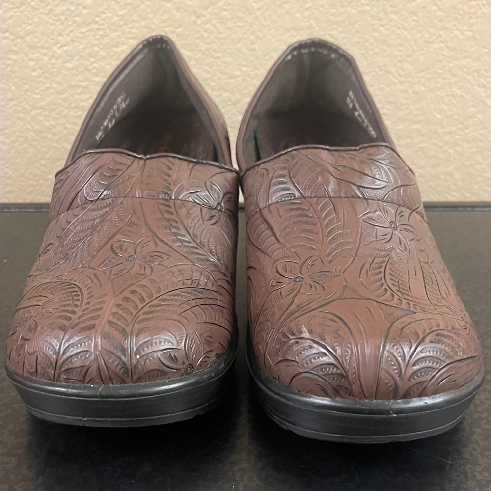 Dansko Embossed Brown women Loafers